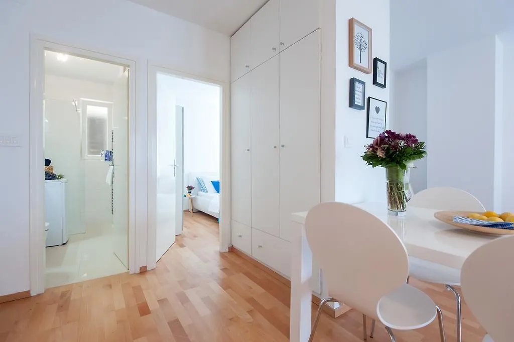 Charming Maraska Apartment Zadar