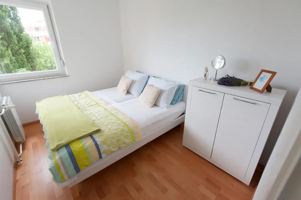Charming Maraska Apartment Zadar